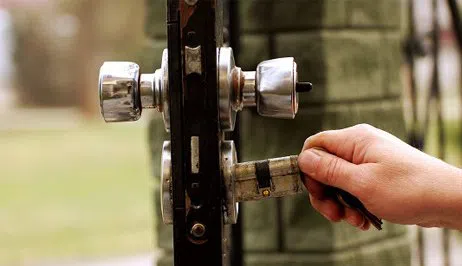 Federal Way Locksmith Store Federal Way, WA 253-271-3306 Federal Way Locksmith Store Federal Way, WA 253-271-3306 - 13-Re-key-Locks