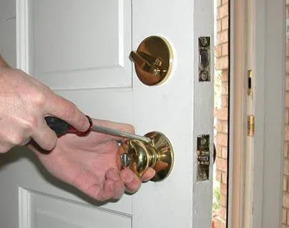 Federal Way Locksmith Store Federal Way, WA 253-271-3306 - 7-Lock-Changing